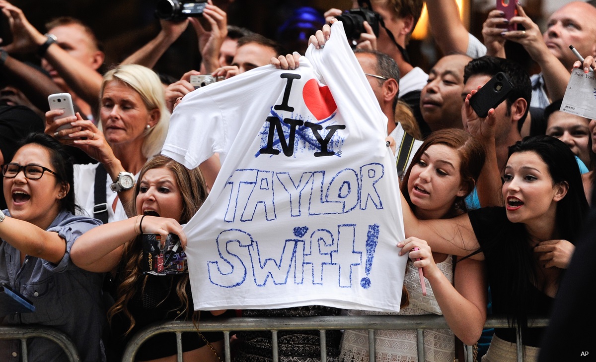 Taylor Swift fans